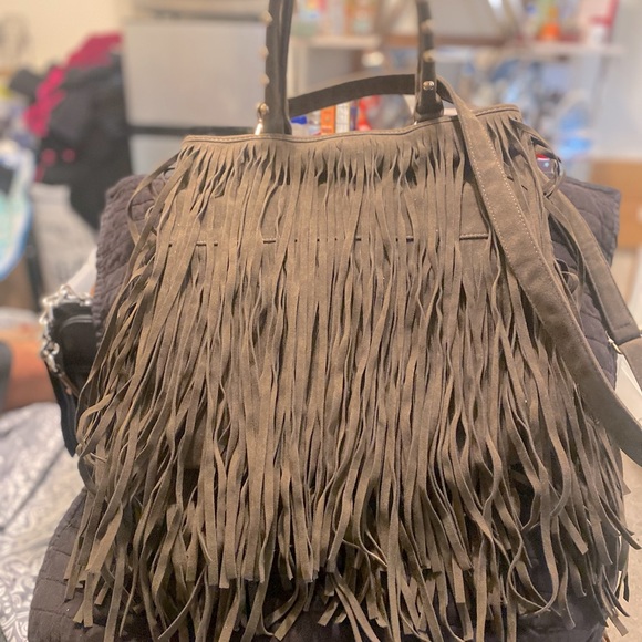 Fringe Purse - Picture 4 of 4